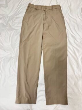 Uniqlo Womans pants in Beige. No iron, light weight. (S)